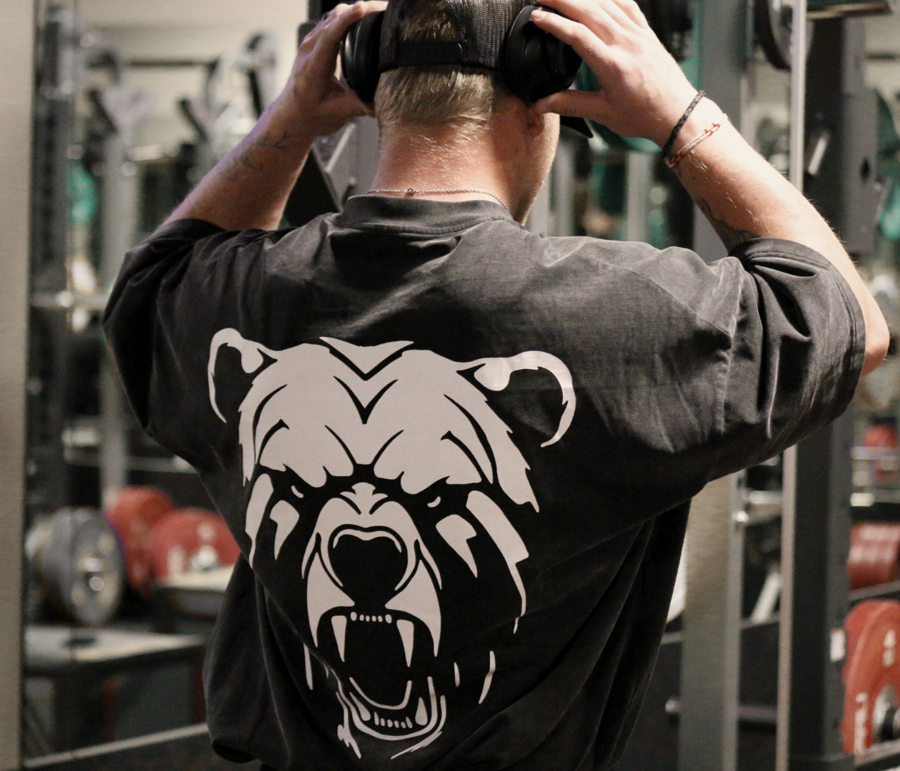 OG OVERSIZED BEAR T-SHIRT